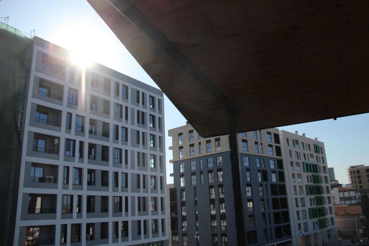 Cozy Big With Balcony *